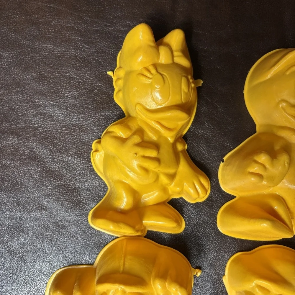 JELL-O‎ 1989 Disney DuckTales Molds Huey, Dewey, Louie & Webby
